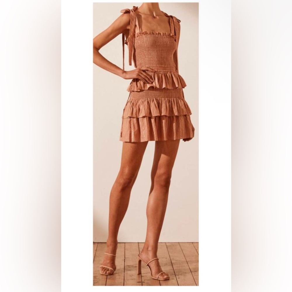 NWT Revolve House of Harlowe Revolve Corrinne Shirred Ruffled SunDress Sm